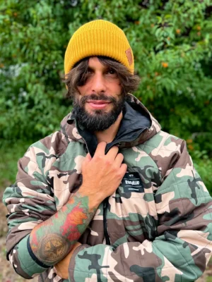 Męska bawełniana czapka beanie logo ekoskórka "Musztardowa"