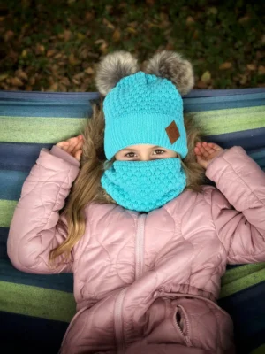 ZESTAW: bawełniana czapka dla dziecka z dwoma pomponami i komin "Turkus"
