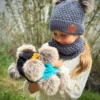 ZESTAW: bawełniana czapka dla dziecka z dwoma pomponami i komin "Ciemny szary"