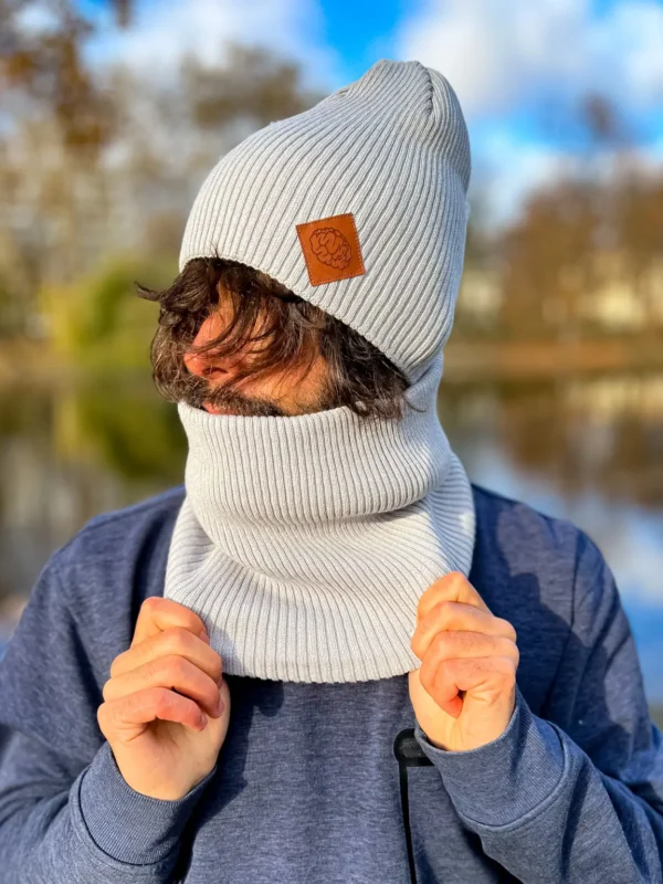 Męska bawełniana czapka jesienna logo ekoskórka "Jasny szary"