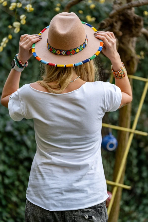 Biały t-shirt oversize Rzygam tęczą