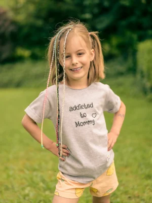 Bawełniana koszulka dla dziecka "Addicted to Mommy"