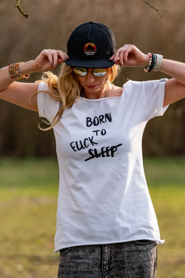 T-shirt biały z napisem Born to fuck