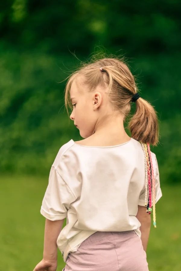 Koszulka dla dziecka biała "Bron to: eat play trouble"
