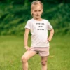 Biała koszulka dla dziecka "Beware: kid inside"