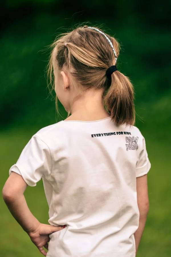 Biała koszulka dla dziecka "Beware: kid inside"