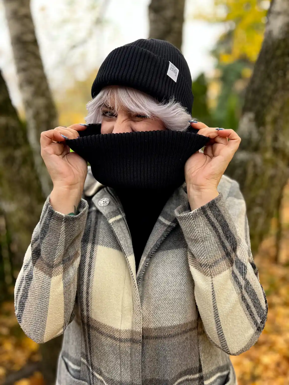 Jaki kolor czapki do blond włosów – tworzenie harmonijnego looku