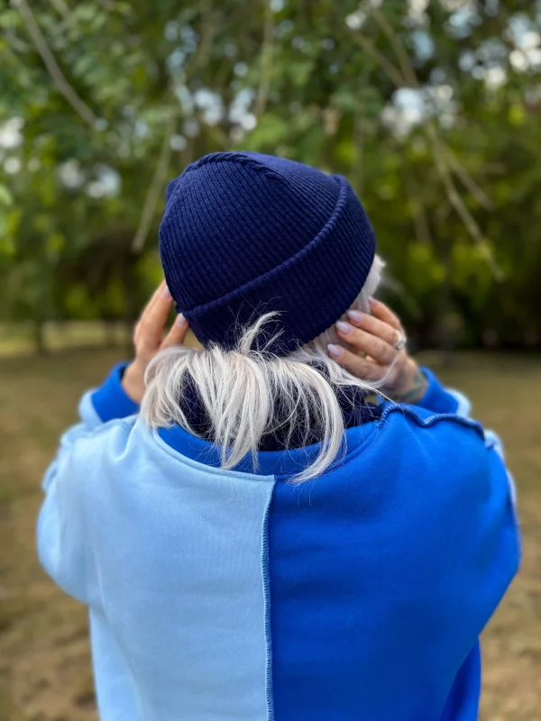 Czapka beanie logo ekoskórka "Granat"