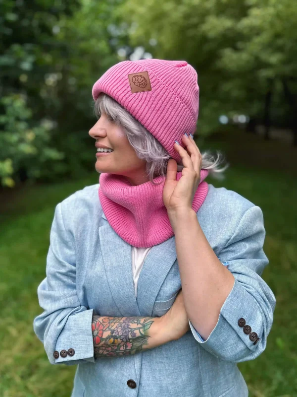 Bawełniana czapka beanie logo ekoskórka "Różowy"