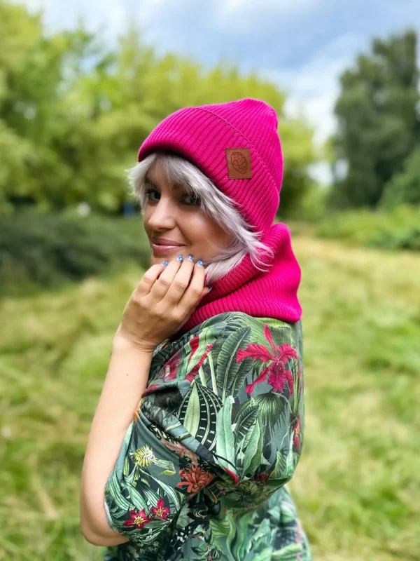 Bawełniana czapka beanie logo ekoskórka "Malina"