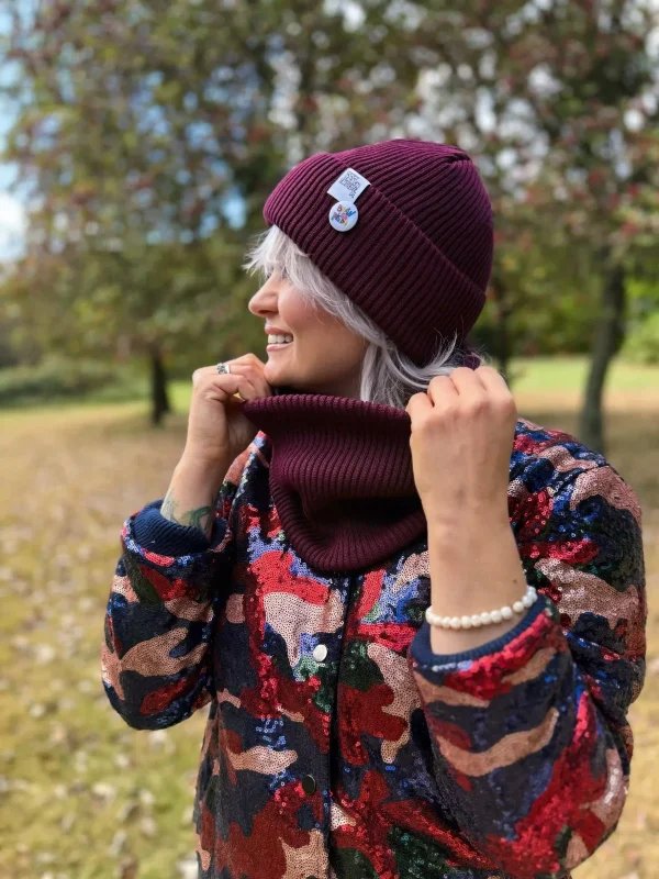 Czapka beanie z bawełny logo kolorowe "Bordo"