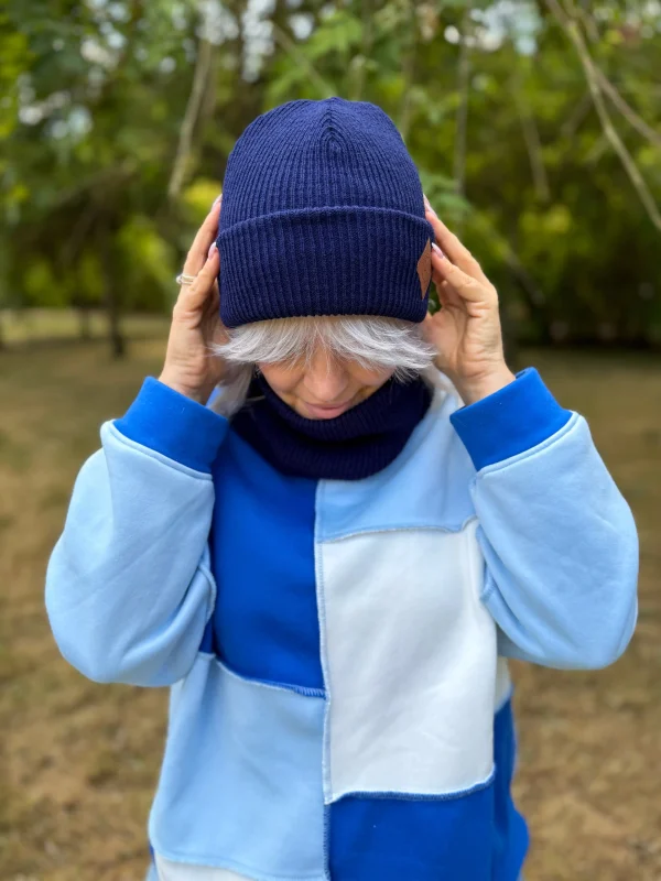 Czapka beanie logo ekoskórka "Granat"