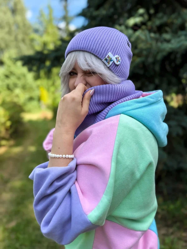 Luźna czapka z bawełny logo kolorowe "Jasny fiolet"