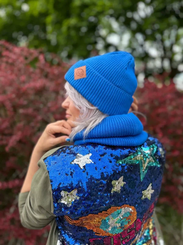 Bawełniana czapka beanie logo ekoskórka "Niebieski"