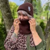 Czapka beanie z bawełny logo kolorowe "Brąz"
