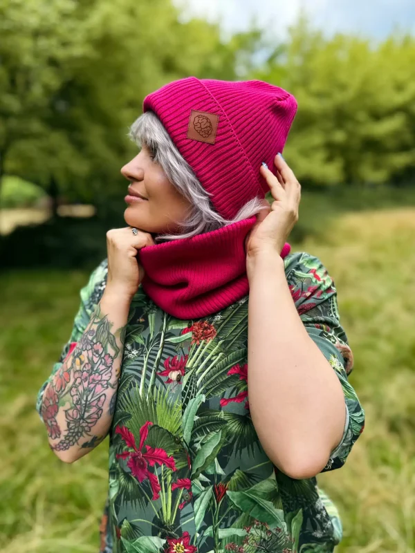 Bawełniana czapka beanie logo ekoskórka "Malina"