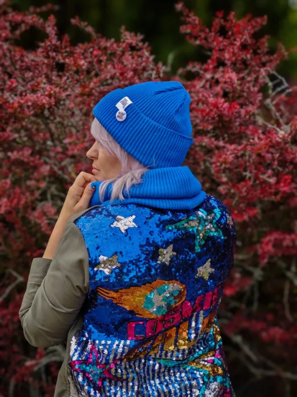 Czapka beanie z bawełny logo kolorowe "Niebieski"