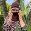 Czapka beanie z bawełny logo kolorowe "Brąz"