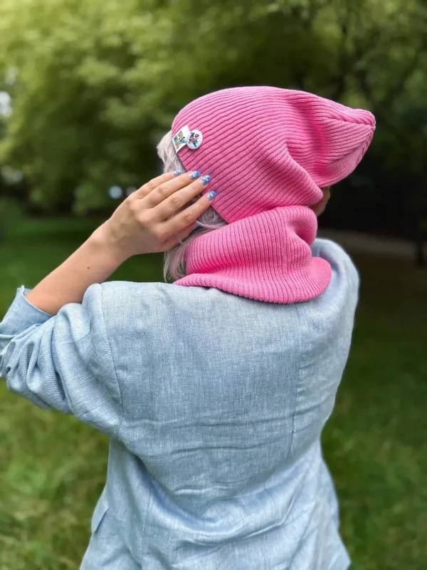 Luźna czapka z bawełny logo kolorowe "Różowy"