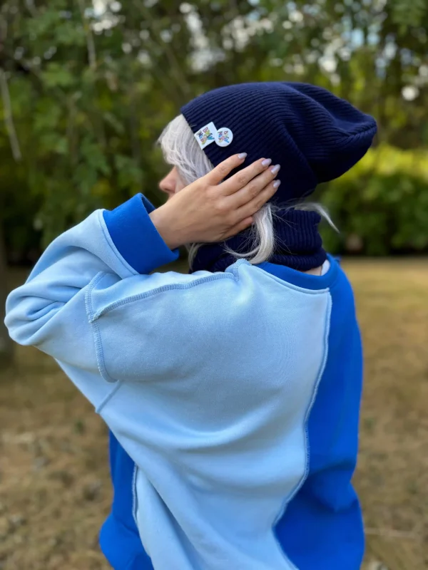 Czapka slouchy logo kolorowe "Granat"
