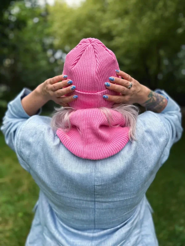 Bawełniana czapka beanie logo ekoskórka "Różowy"