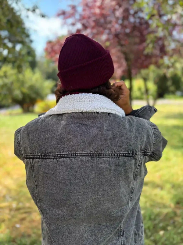 Męska czapka beanie logo ekoskórka "Bordo"