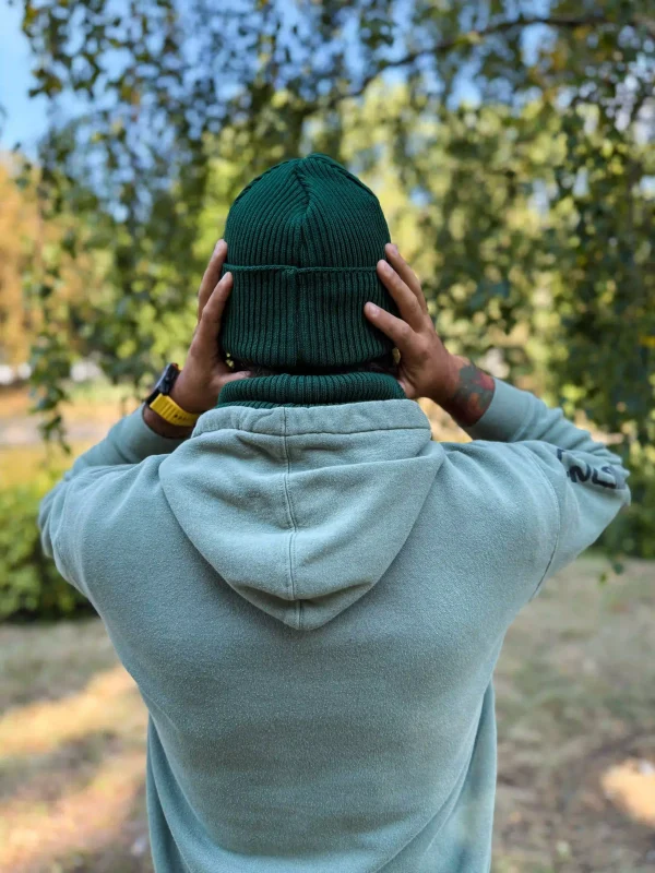 Męska czapka beanie z bawełny logo kolorowe "Zielony"