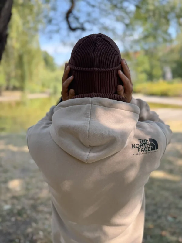 Męska czapka beanie z bawełny logo kolorowe "Brąz"