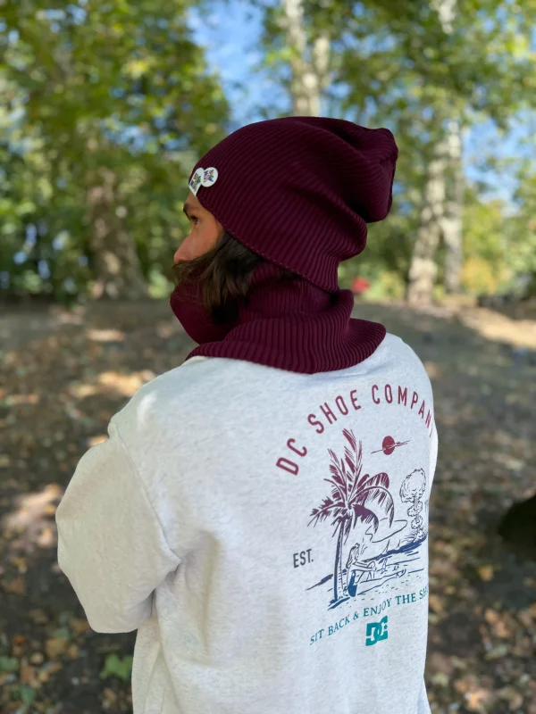 Męska luźna czapka z bawełny logo kolorowe "Bordo"