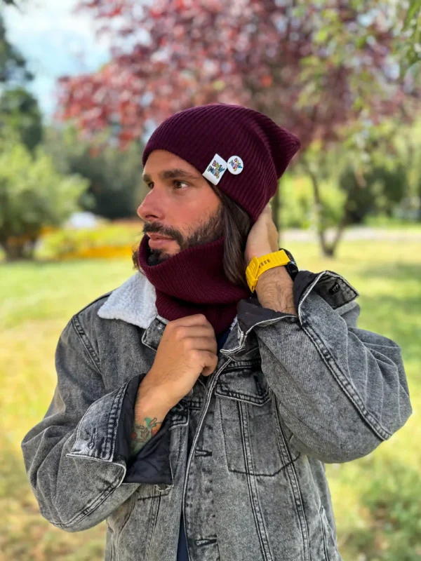 Męska czapka slouchy logo kolorowe "Bordo"