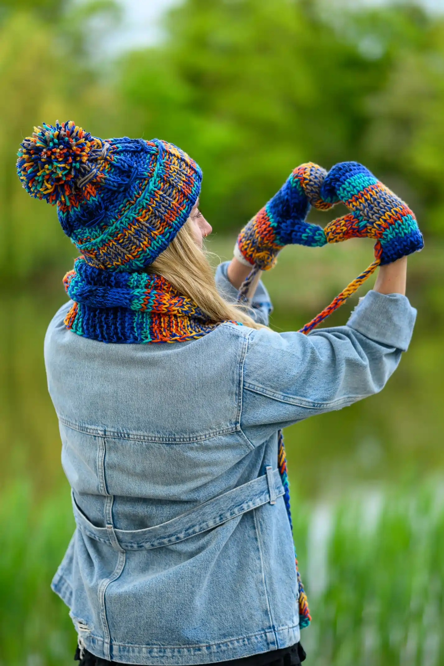 Szal MERINO 50% ,,Górski potok szalik" 38 rękawiczki handmade damskie