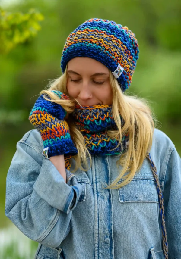 Czapka MERINO 50% "Górski potok" NEVERLAND 9 zimowy buff handmade