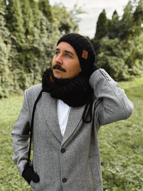 Męska czapka MERINO Neverland "Czarny" + podszewka JEDWAB