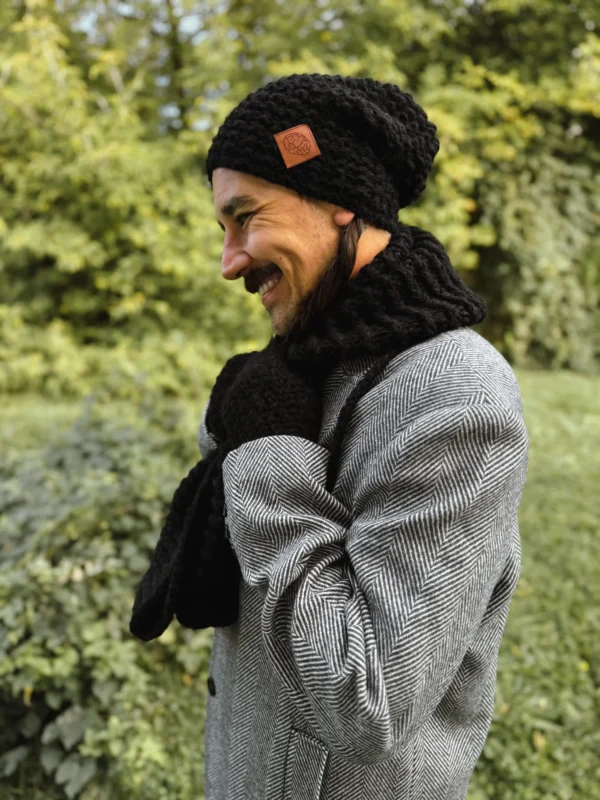 Męska czapka MERINO Neverland "Czarny" + podszewka JEDWAB