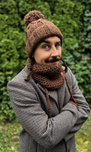 czapka męska z dużym pomponem merino