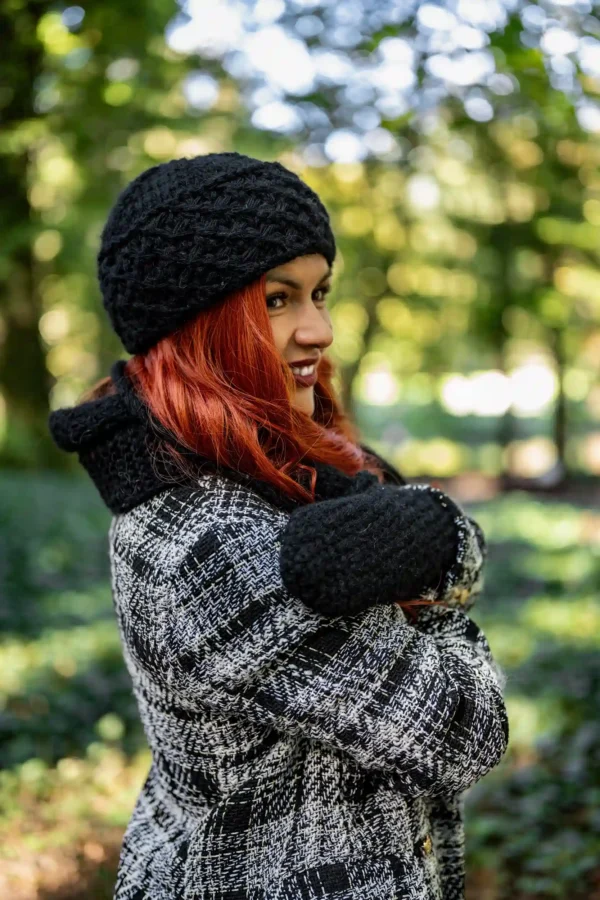 Czapka MERINO Hope "Czarny" + podszewka JEDWAB