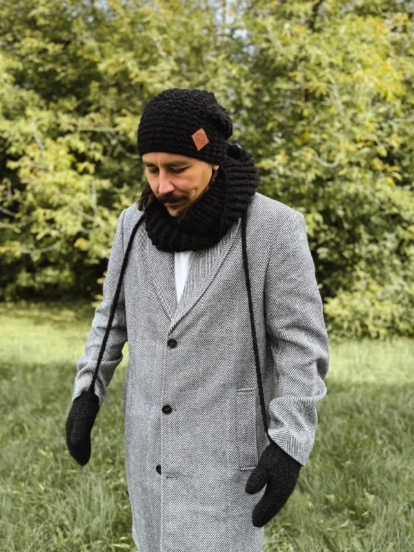 Męska czapka MERINO Neverland "Czarny" + podszewka JEDWAB