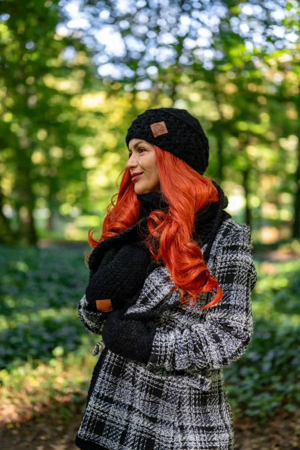 Czapka MERINO Hope "Czarny" + podszewka JEDWAB