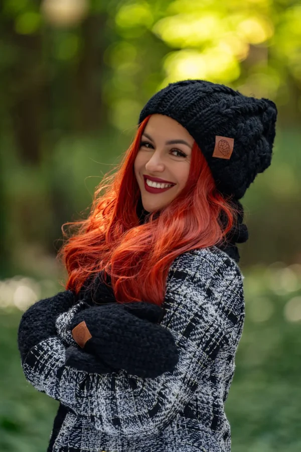 Czapka MERINO Smile "Czarny" + podszewka JEDWAB