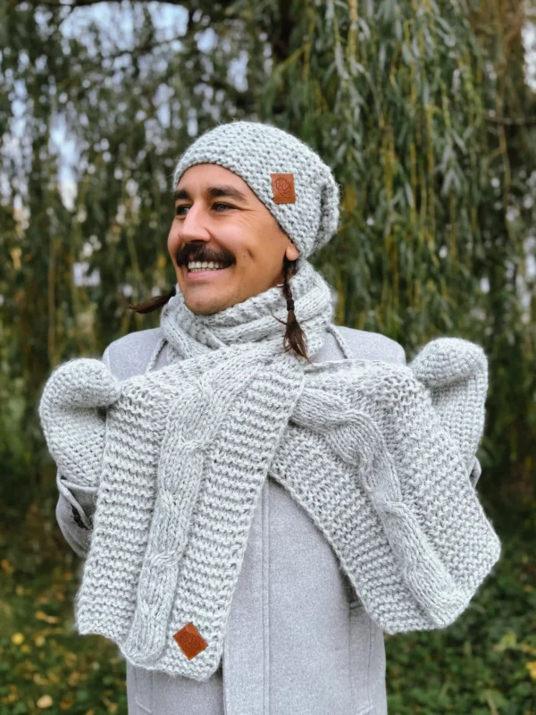 Męski szal MERINO "Wybielony szary szalik"