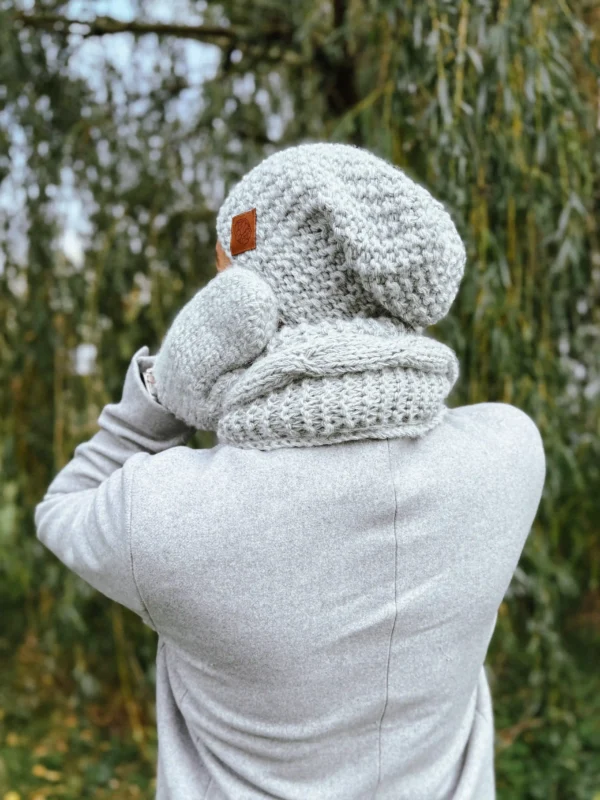Męski szal MERINO "Wybielony szary szalik"