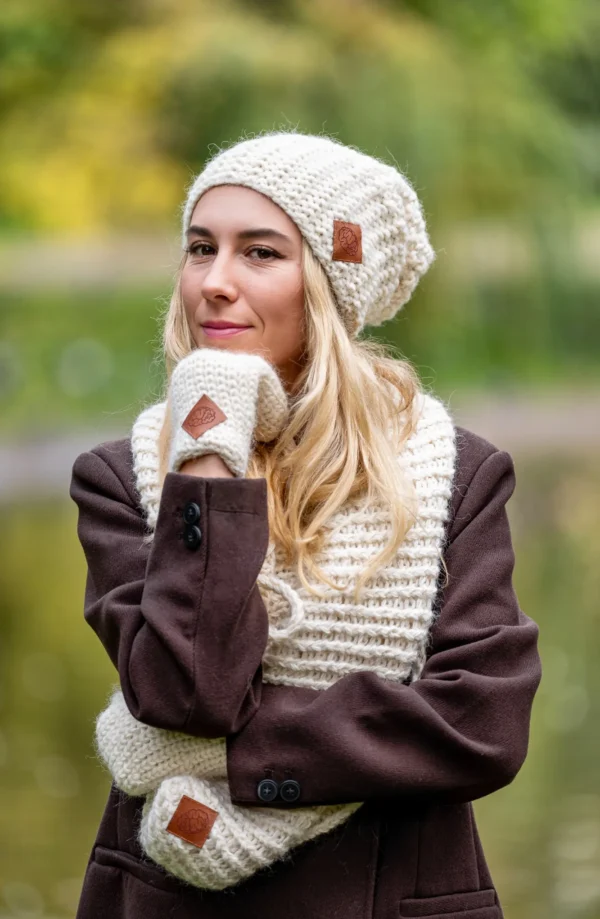 Czapka MERINO Neverland "Ecru" + podszewka JEDWAB