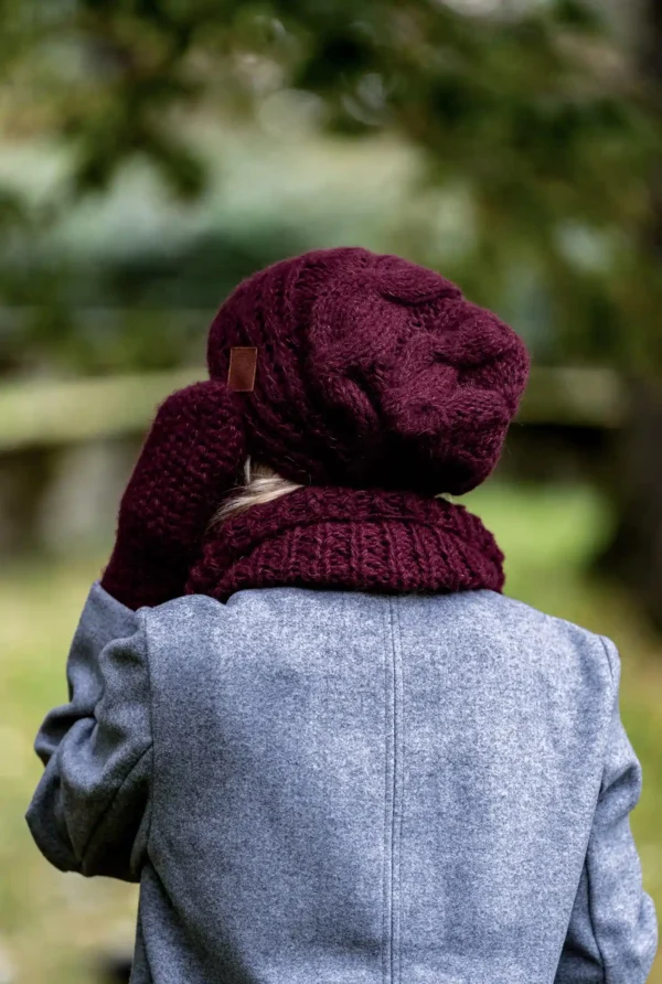 Czapka MERINO This is it "Bordo"