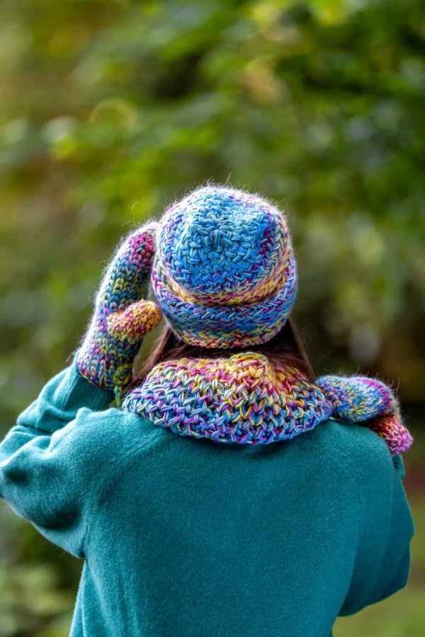 Czapka MERINO Explorer "Cukierki"