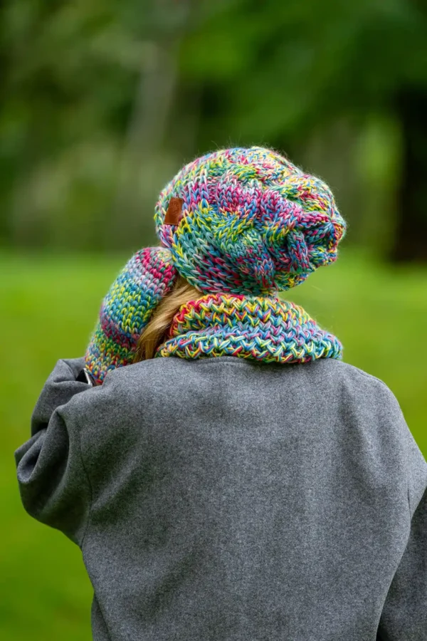 Czapka MERINO This is it "Cukierki"