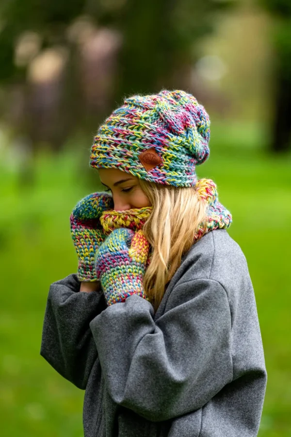 Czapka MERINO This is it "Cukierki"