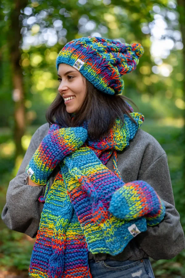 Czapka MERINO 50% ,,Tęcza błękit" SMILE