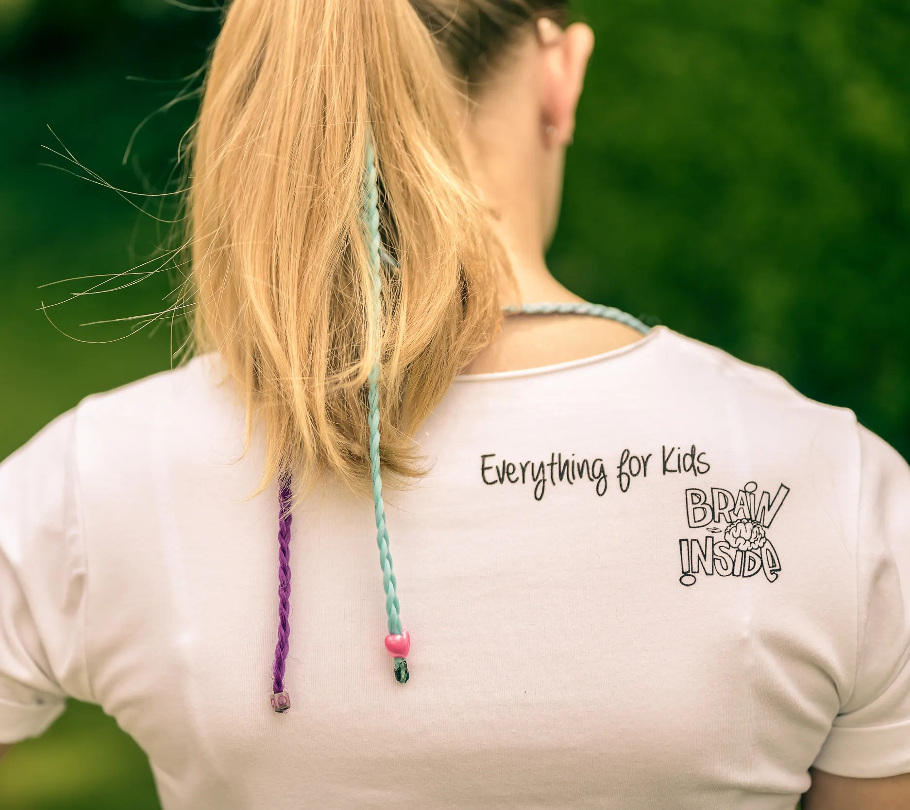 T-shirt dla dziecka z napisem Here comes trouble 17 20250801 DSC 2085