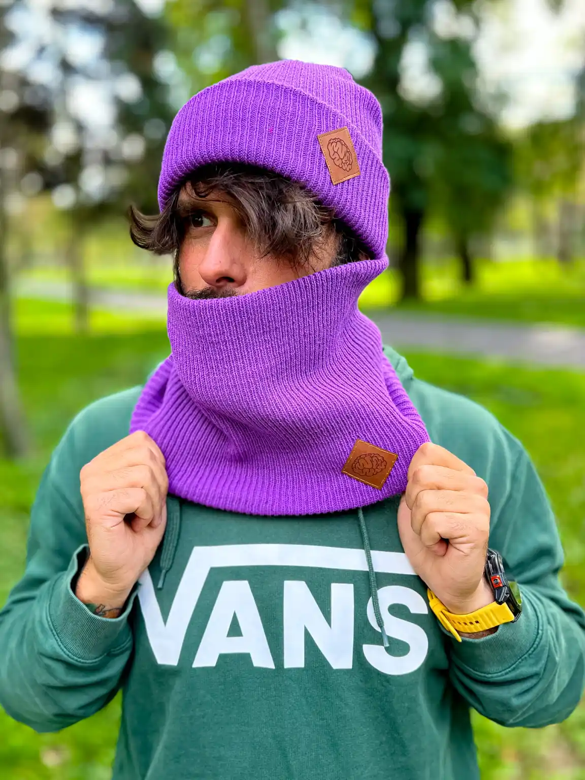 Męska czapka beanie logo ekoskórka "Fiolet" 106 Elegancki_komin_zimowy_męski