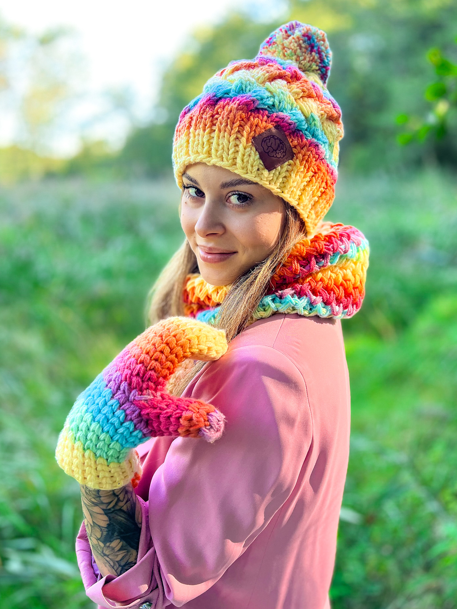 Modna czapka zimowa HAPPY ,,Cieniowane cytrusy" 79 Modna czapka zimowa cieniowane cytrusy
